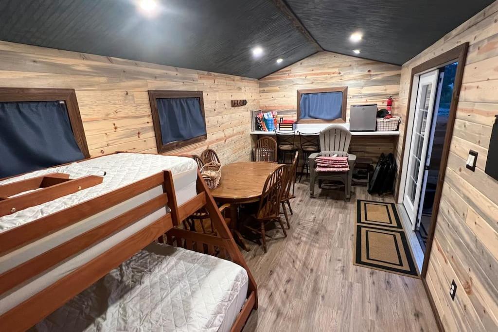 Thorpe On The Water. Creekside Nederland Cabin. 外观 照片